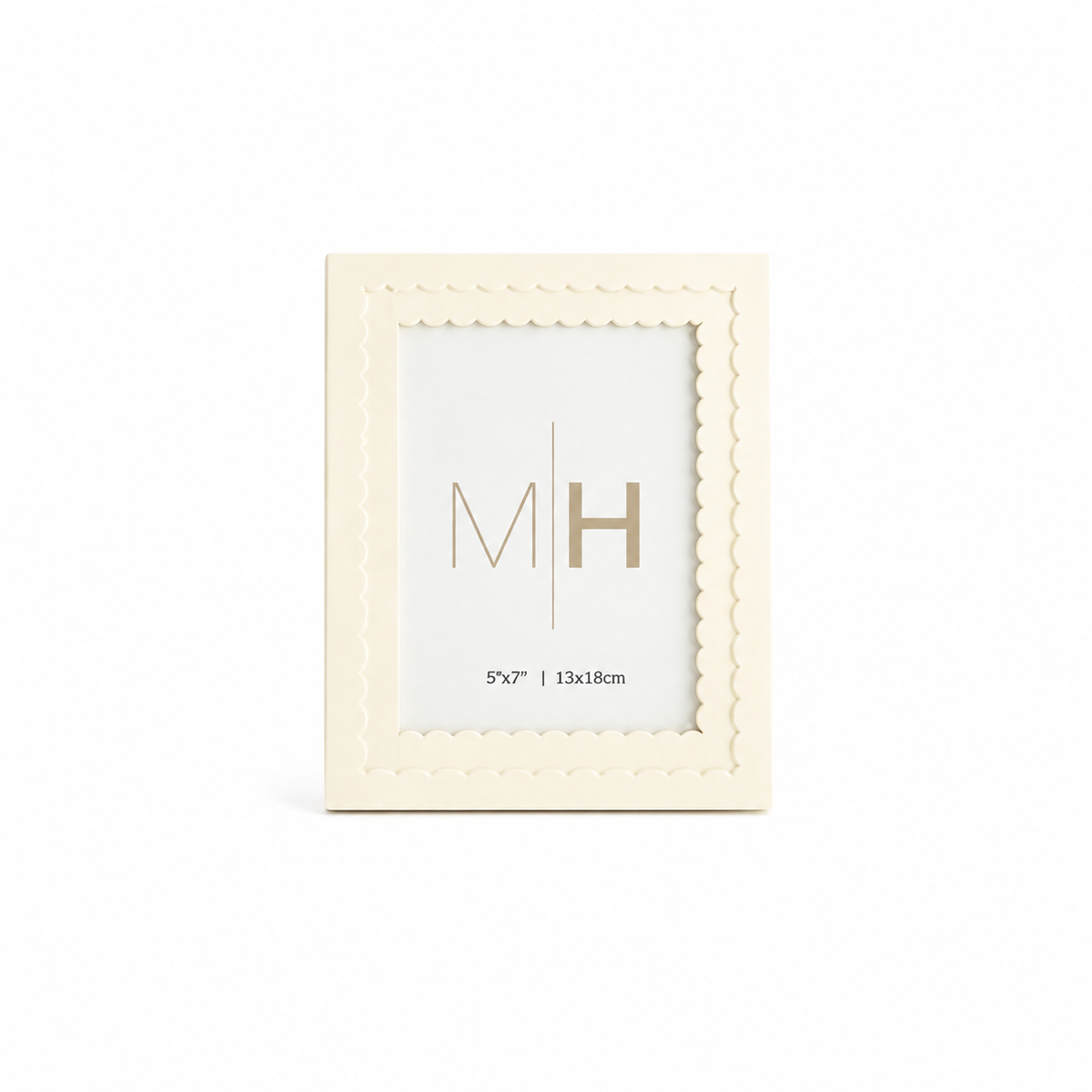 5x7 White Scalloped Picture Frame