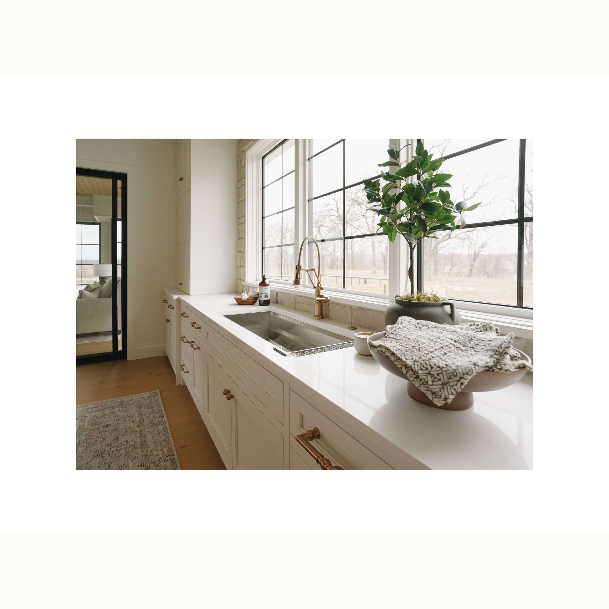 In-Stock Quick Turnaround Styling