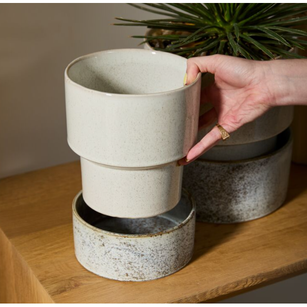 Organic Neutral Pot with Saucer