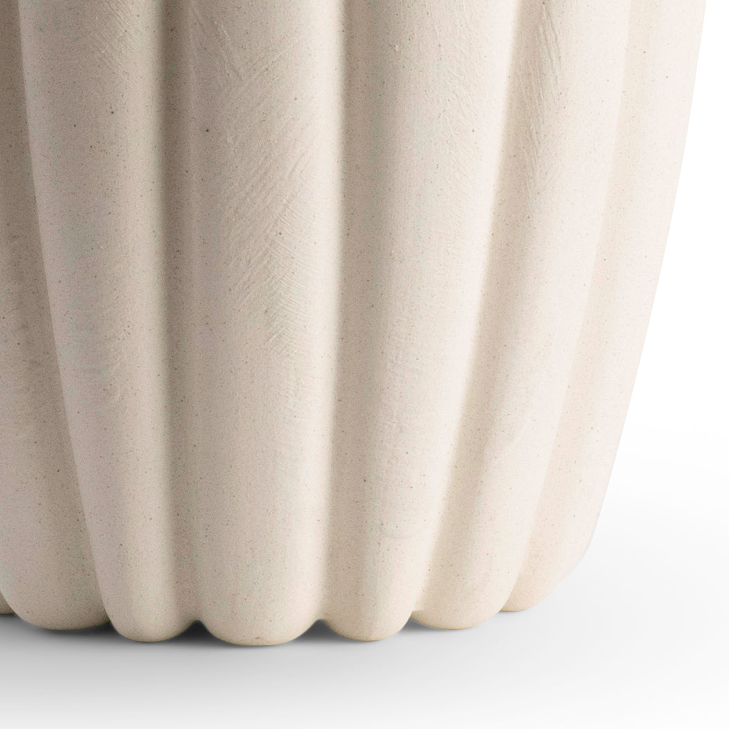 Scalloped Edge Ceramic Table Lamp
