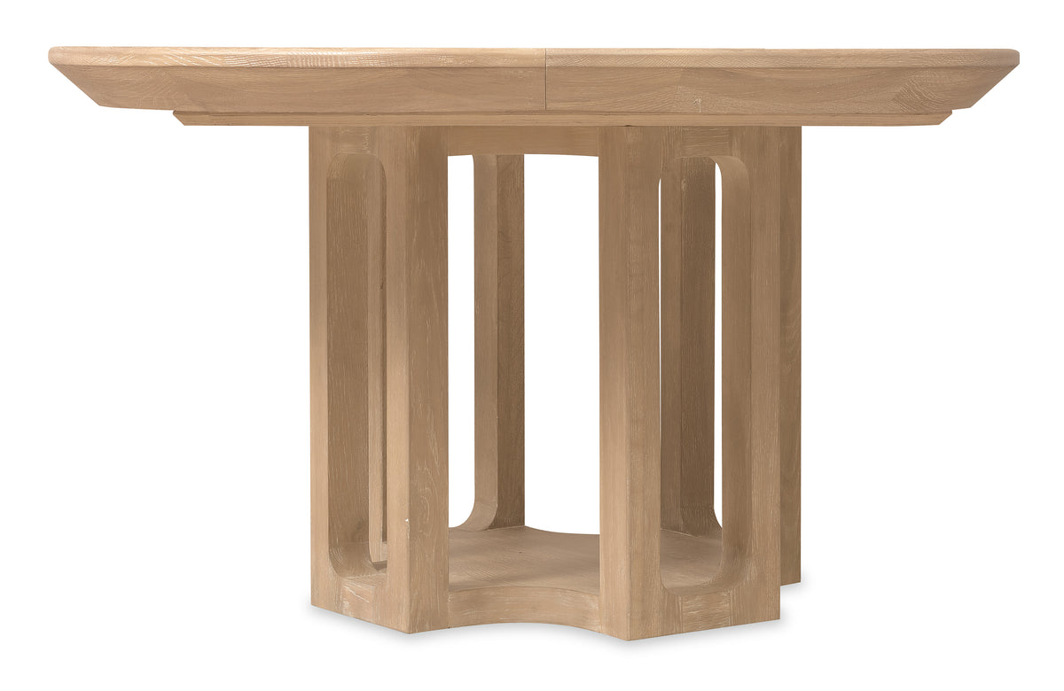 Banyon Bay Round Dining Table with One 18-inch Leaf