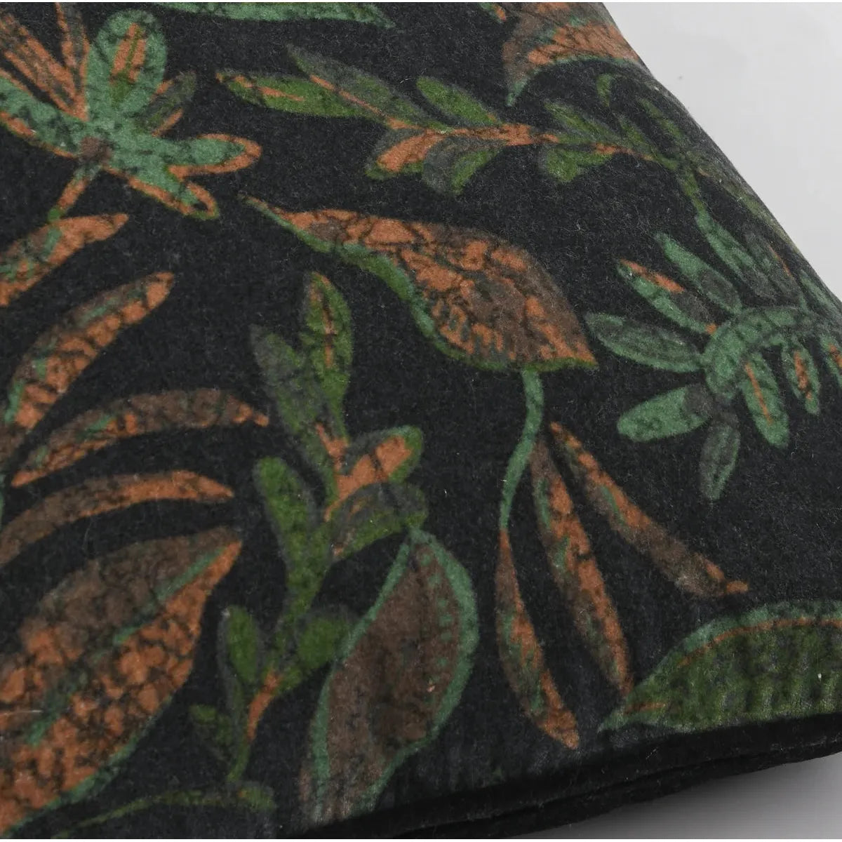 22" x 22" Leaf Abstract Throw Pillow